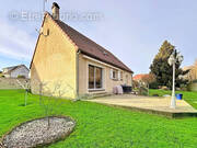 Maison à VER-LES-CHARTRES
