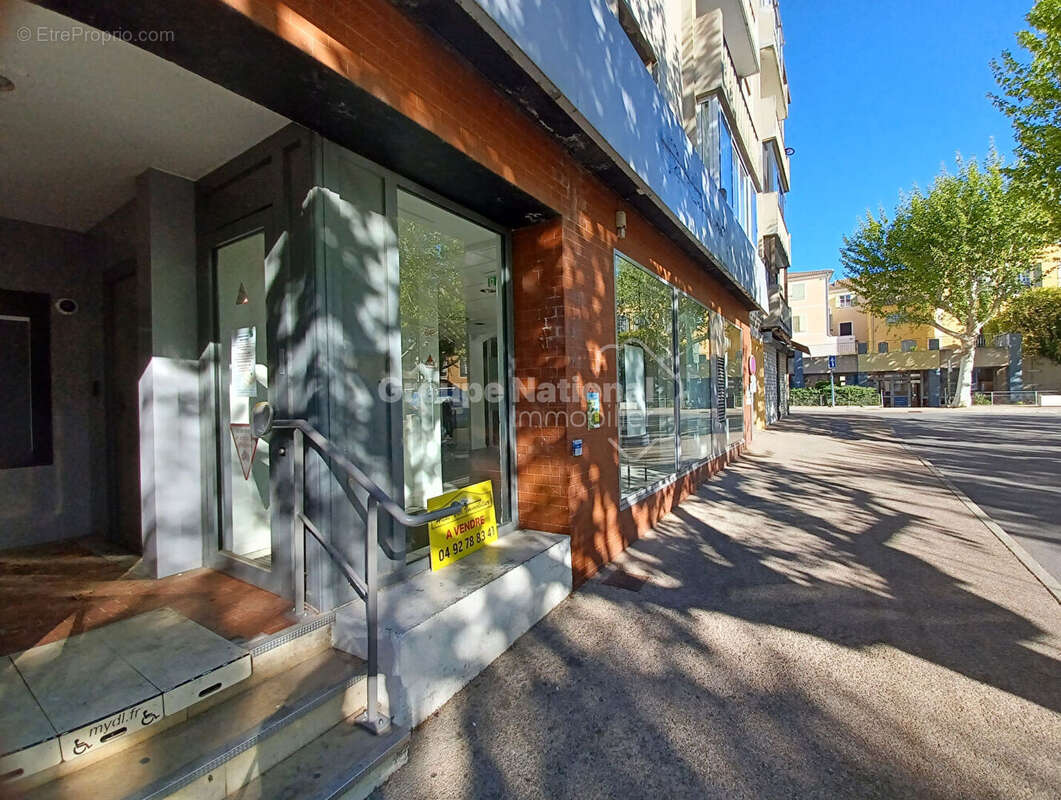 Commerce à MANOSQUE