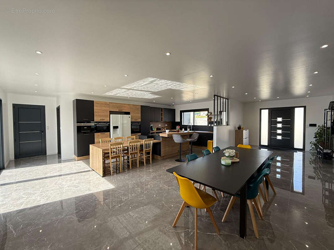 Maison à CHATELLERAULT