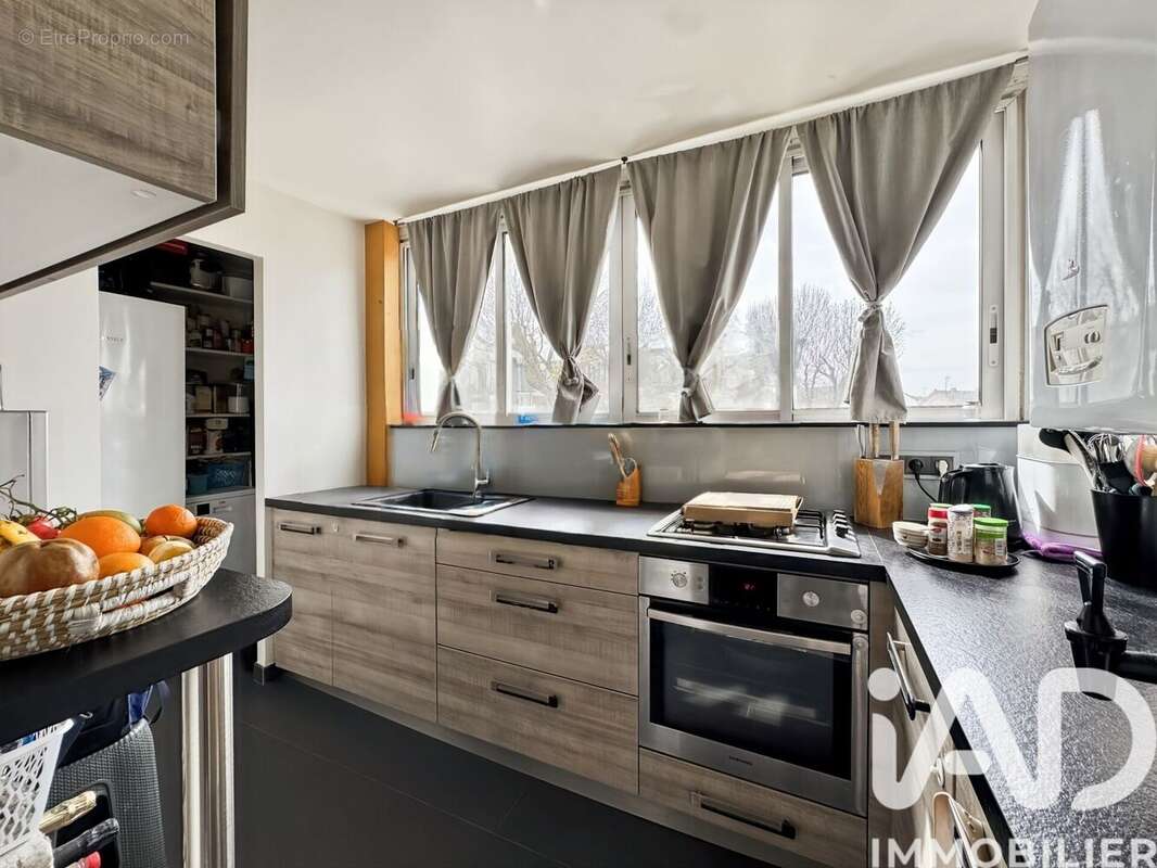 Photo 6 - Appartement à SAINTE-GENEVIEVE-DES-BOIS