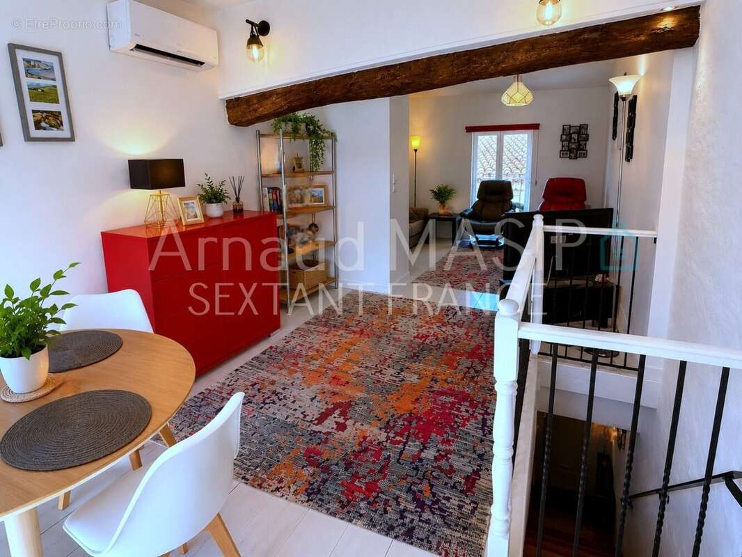 Charmante maison de village entierement renovee, garage, terrasse, jolie vue - photo 6