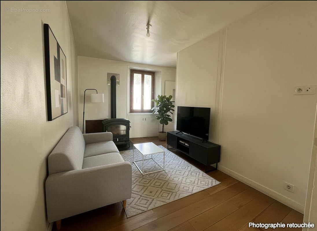 n°6 - Maison à LA MURE