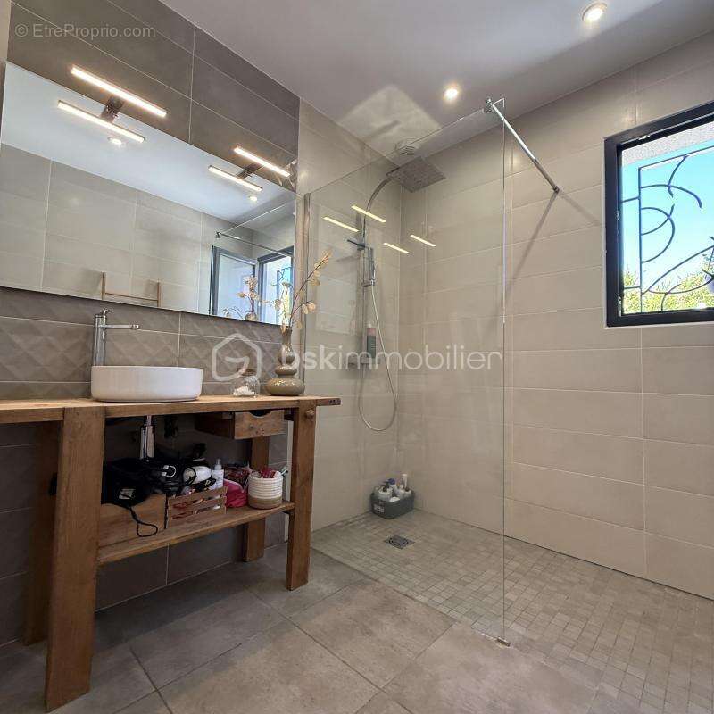 Maison 97 m² à Pia  - photo 9