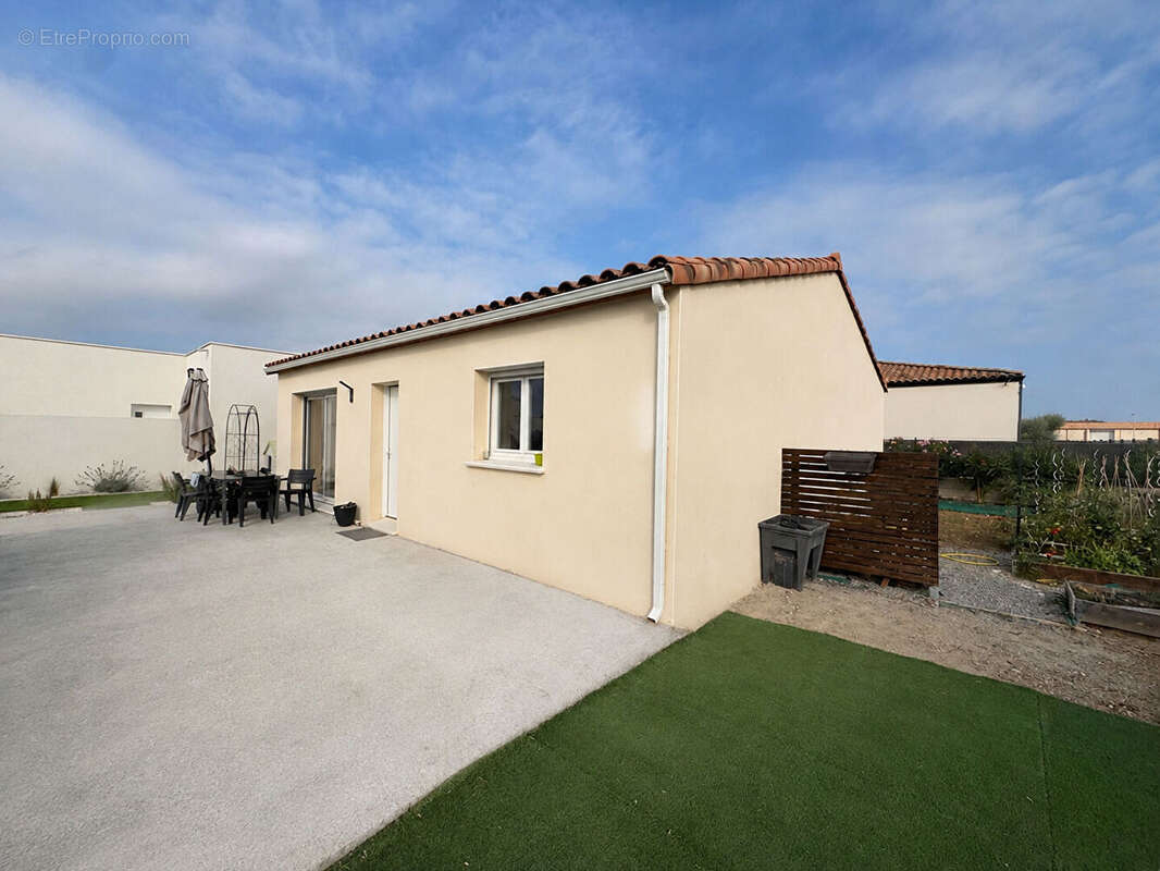 Villa - Cazouls-lès-Béziers - 4 pièces - 88 m² - photo 7