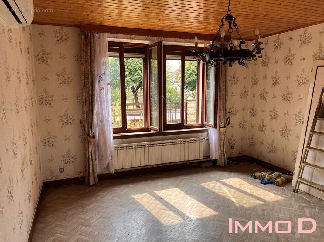 Maison à THAON-LES-VOSGES