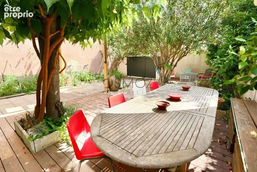 Maison vigneronne de 195 m2 avec cours, terrasses, grange à Séri - photo 3