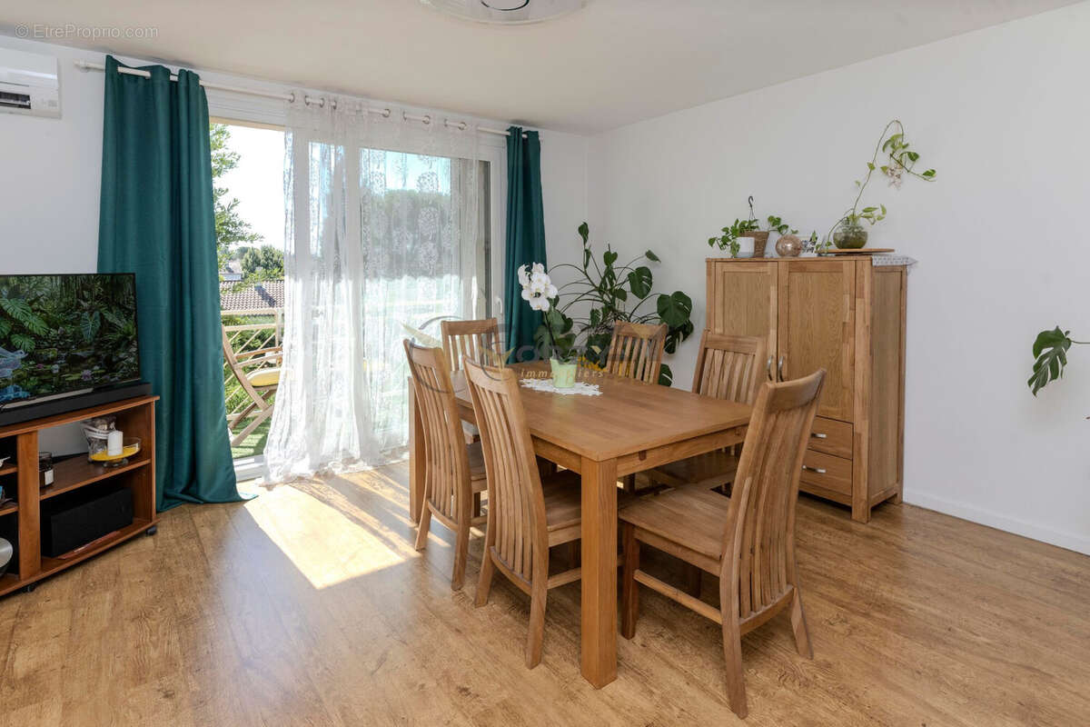 Appartement à VEDENE