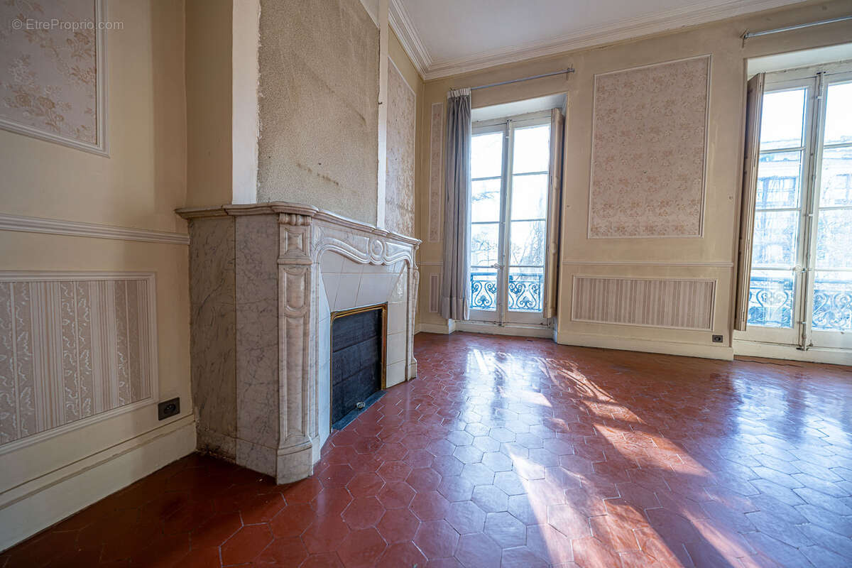 Appartement à NIMES