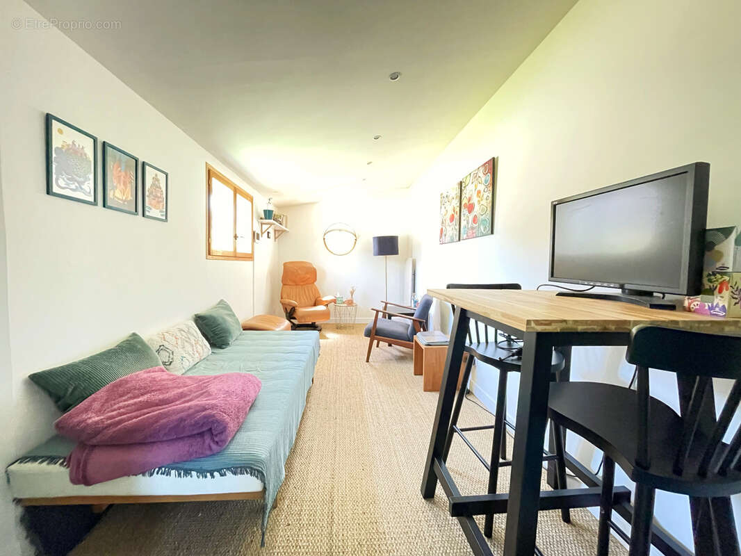 Maison à SAINT-GENIS-LAVAL