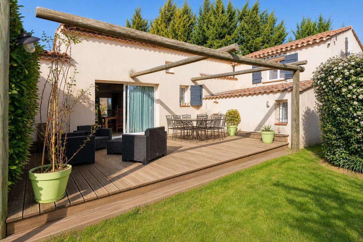 Maison 5 pièces avec gîte et grand terrain à Brignoles - photo 5