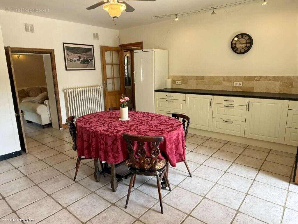 Propriété De Caractère Sur 2 Hectares Avec Deux Gîtes, Piscine Et Fort Potentiel De Développement - photo 12