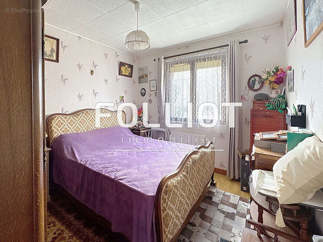 Maison à DONVILLE-LES-BAINS