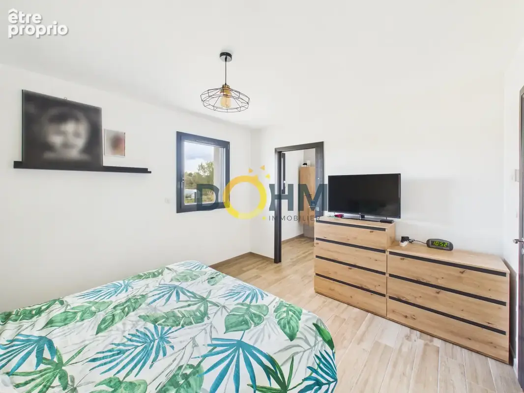 Maison contemporaine T6 de 147 m2 avec 1075 m2 de terrain - photo 12