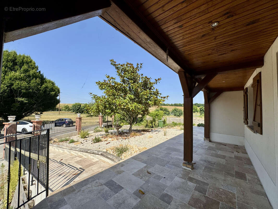 Maison à COULOMMIERS