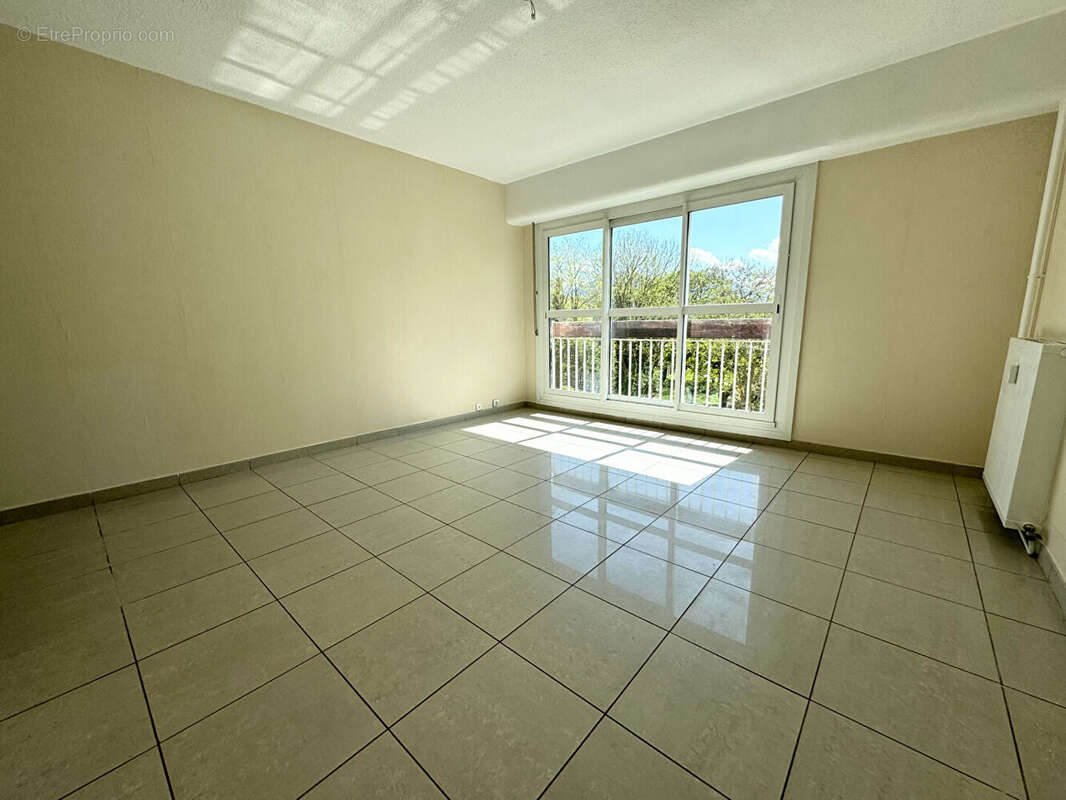 Appartement à LE PONT-DE-CLAIX