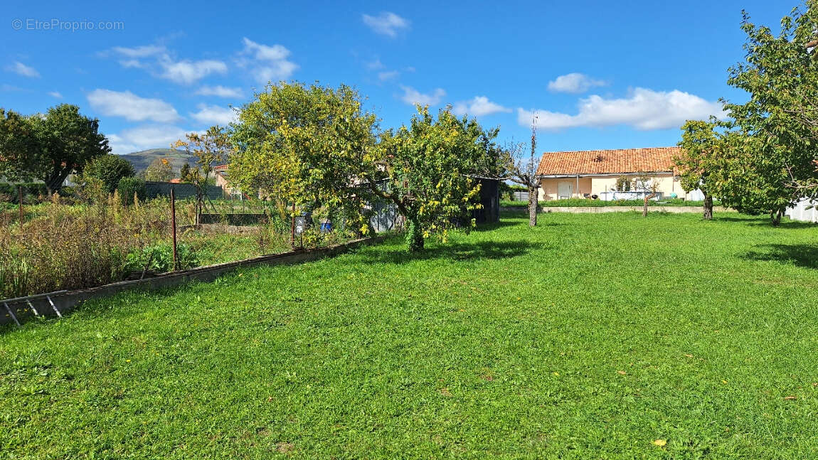 Maison à ORCET