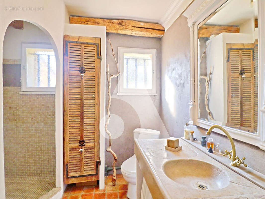 Maison à PEYPIN-D&#039;AIGUES