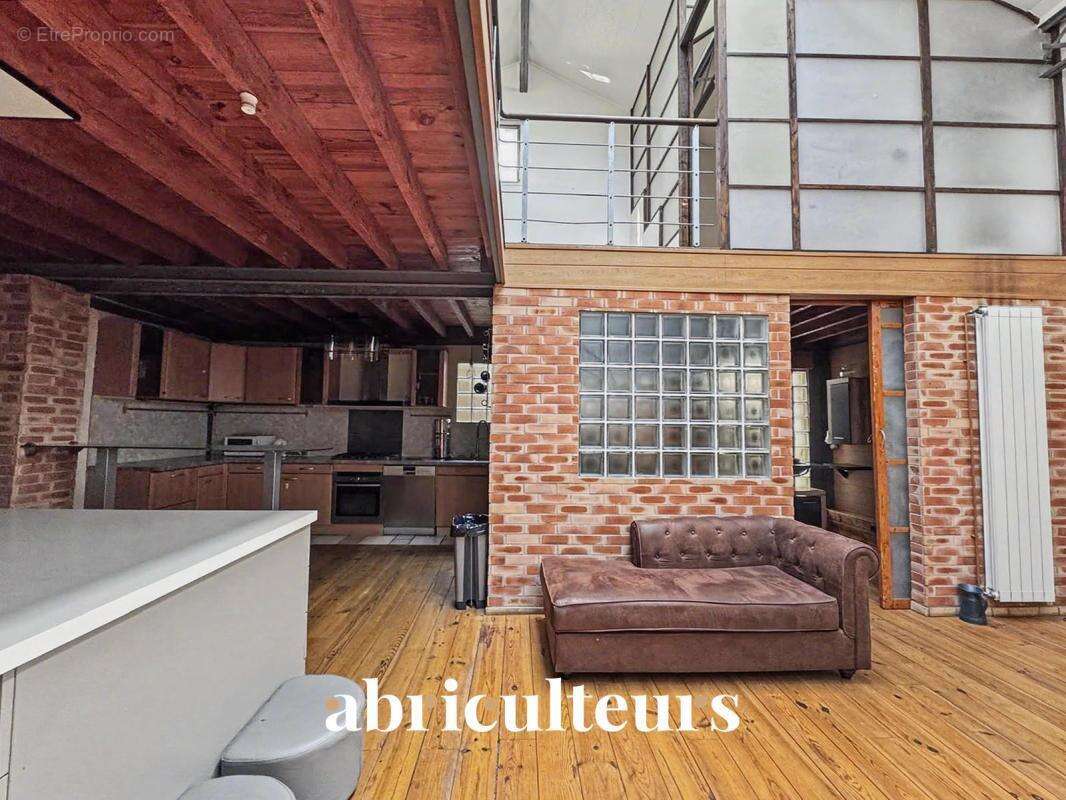 Loft 114 m² – Rare et dans un quartier recherché en vente à Argenteuil (95100) - photo 7