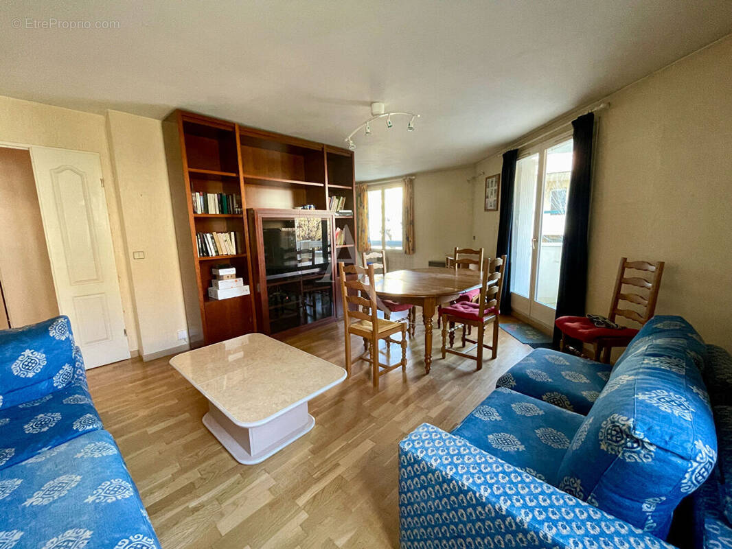 Appartement à GIF-SUR-YVETTE