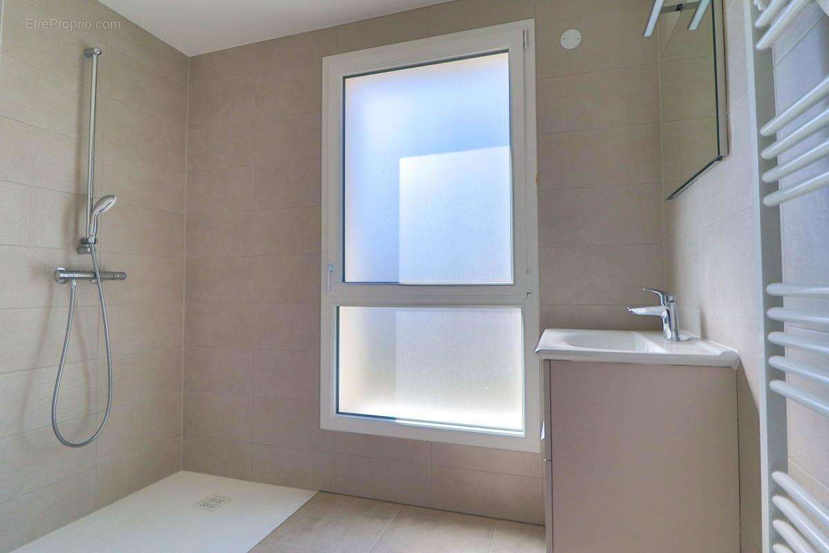 Appartement À Vendre - photo 7