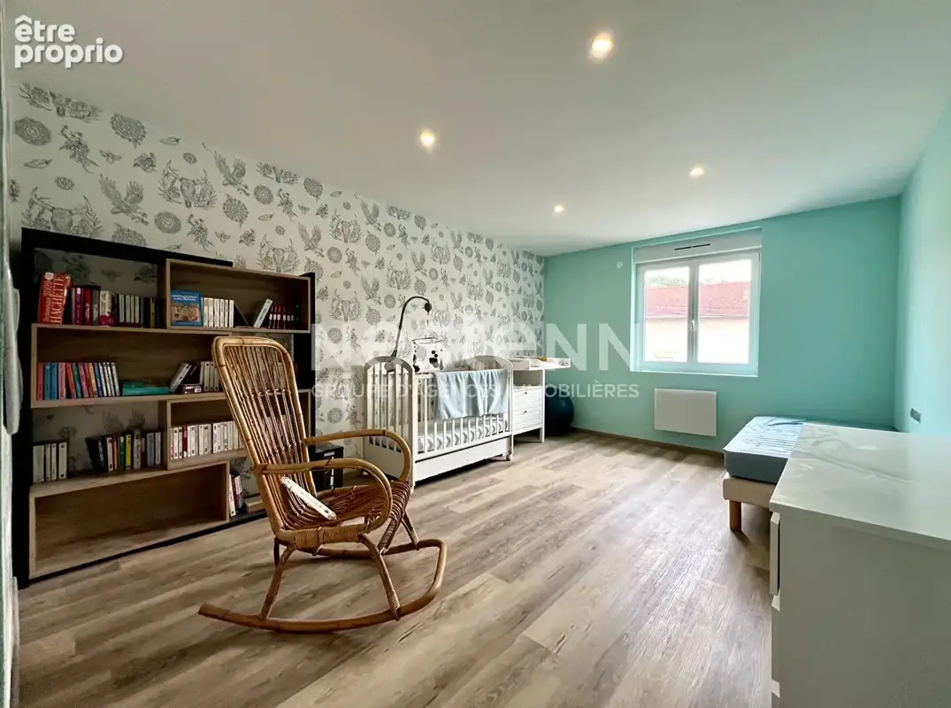 VAUBÉCOURT : Maison de 194m², 7 pièces , 6 chambres, garage et terrain - photo 15
