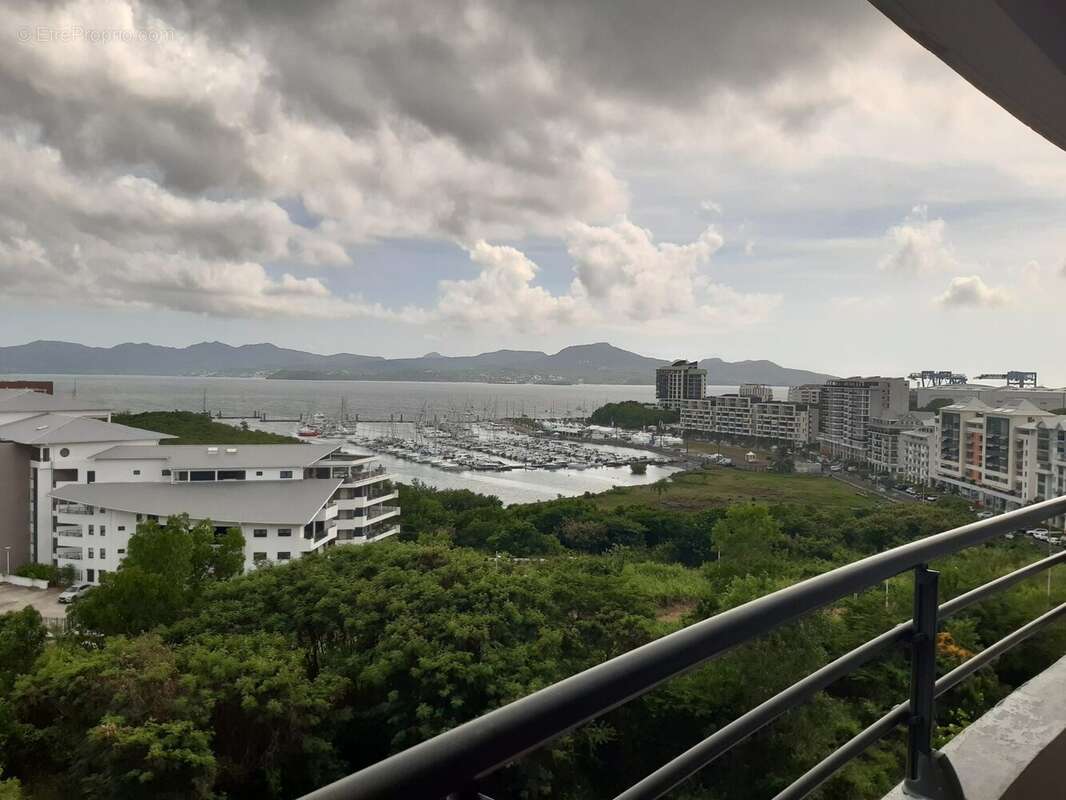 Appartement à FORT-DE-FRANCE