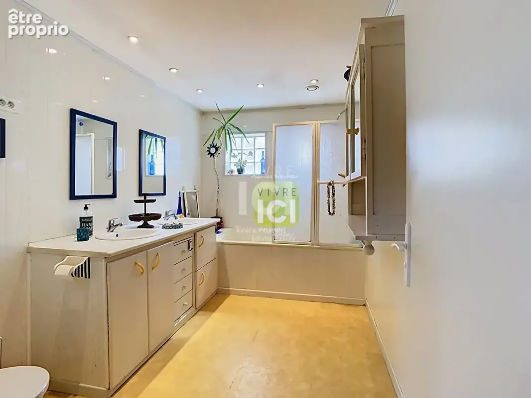 Maison à fort potentiel , atelier 60 m² , jardin ,combles aménageables - photo 9