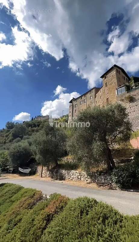 Maison à TOURRETTE-LEVENS