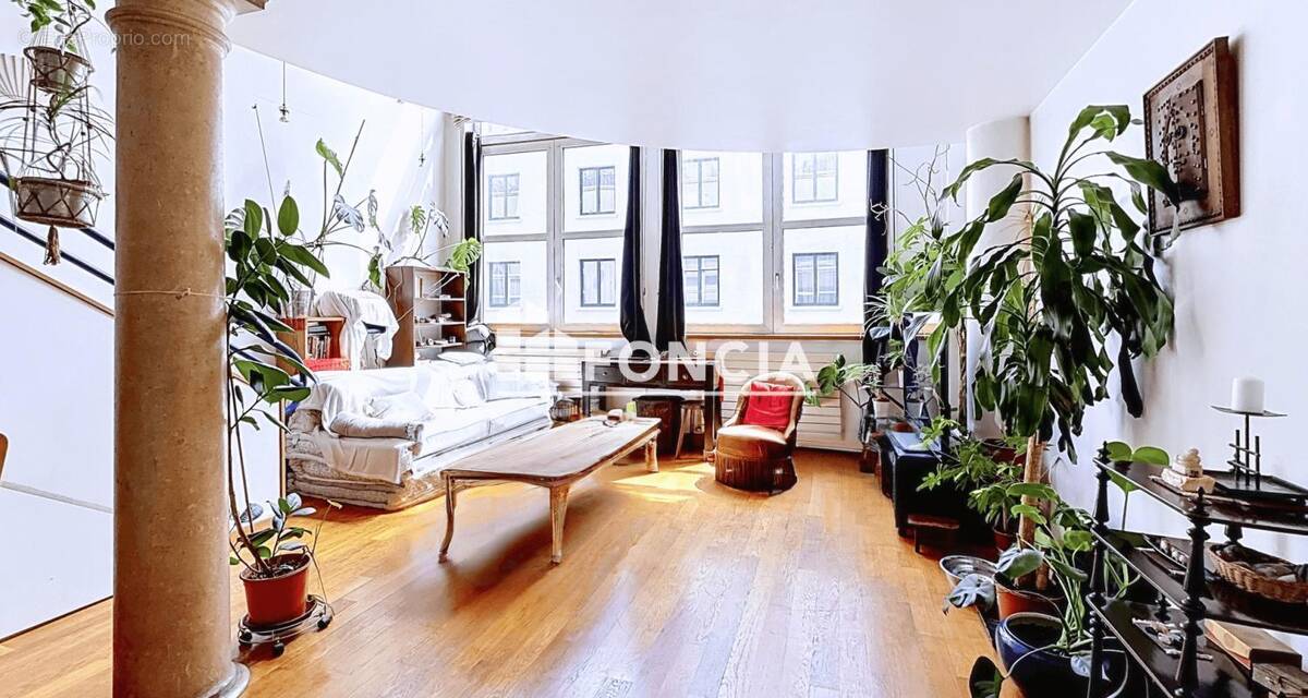Appartement à PARIS-19E