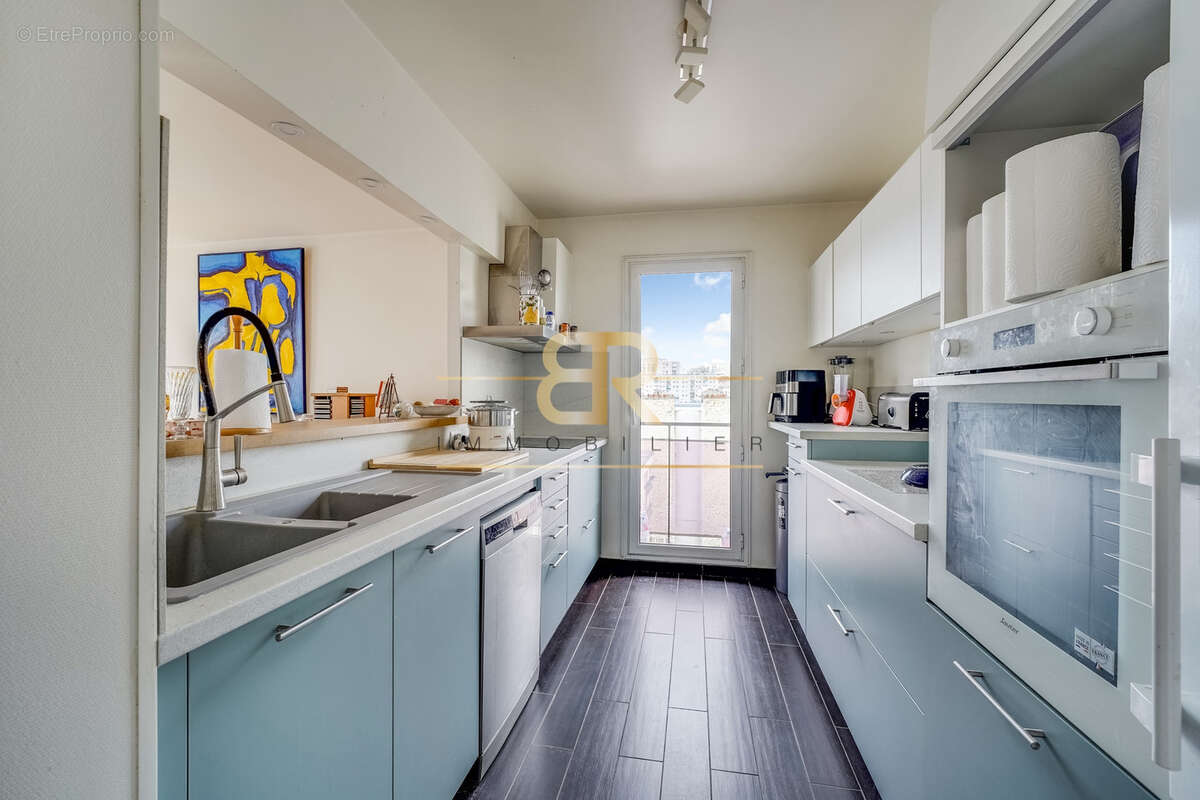 Appartement à PARIS-20E