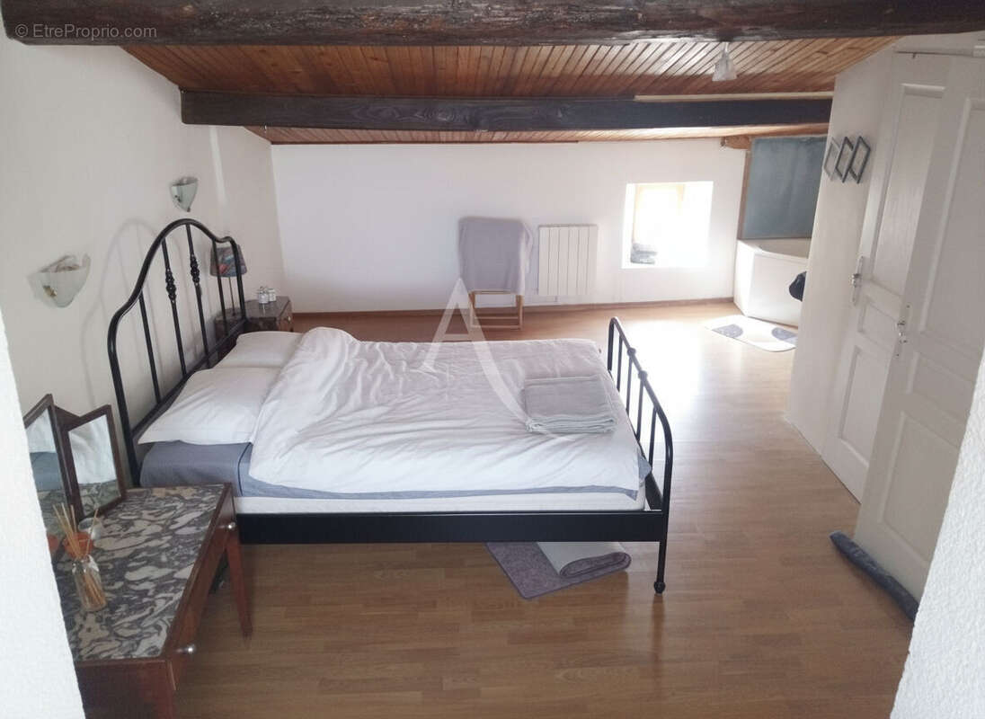 Maison Val De Dagne Montlaur 4 pièce(s) 95 m² avec jardin et garage - photo 4