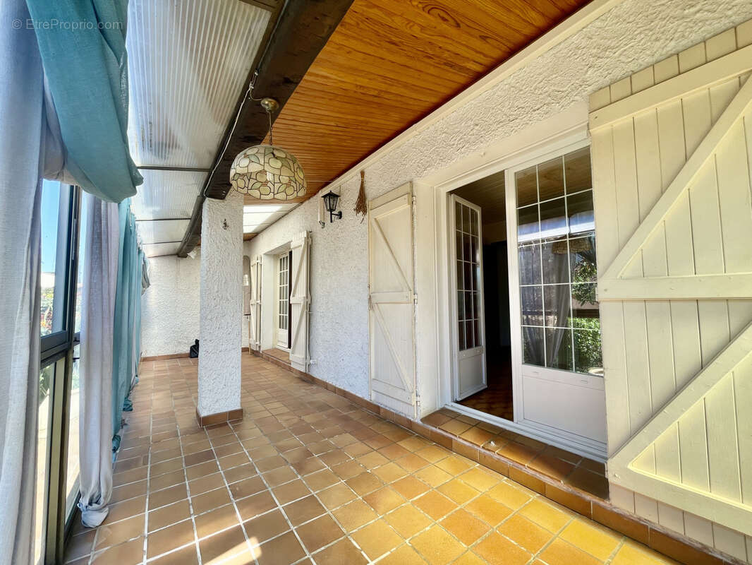 Maison à SIX-FOURS-LES-PLAGES