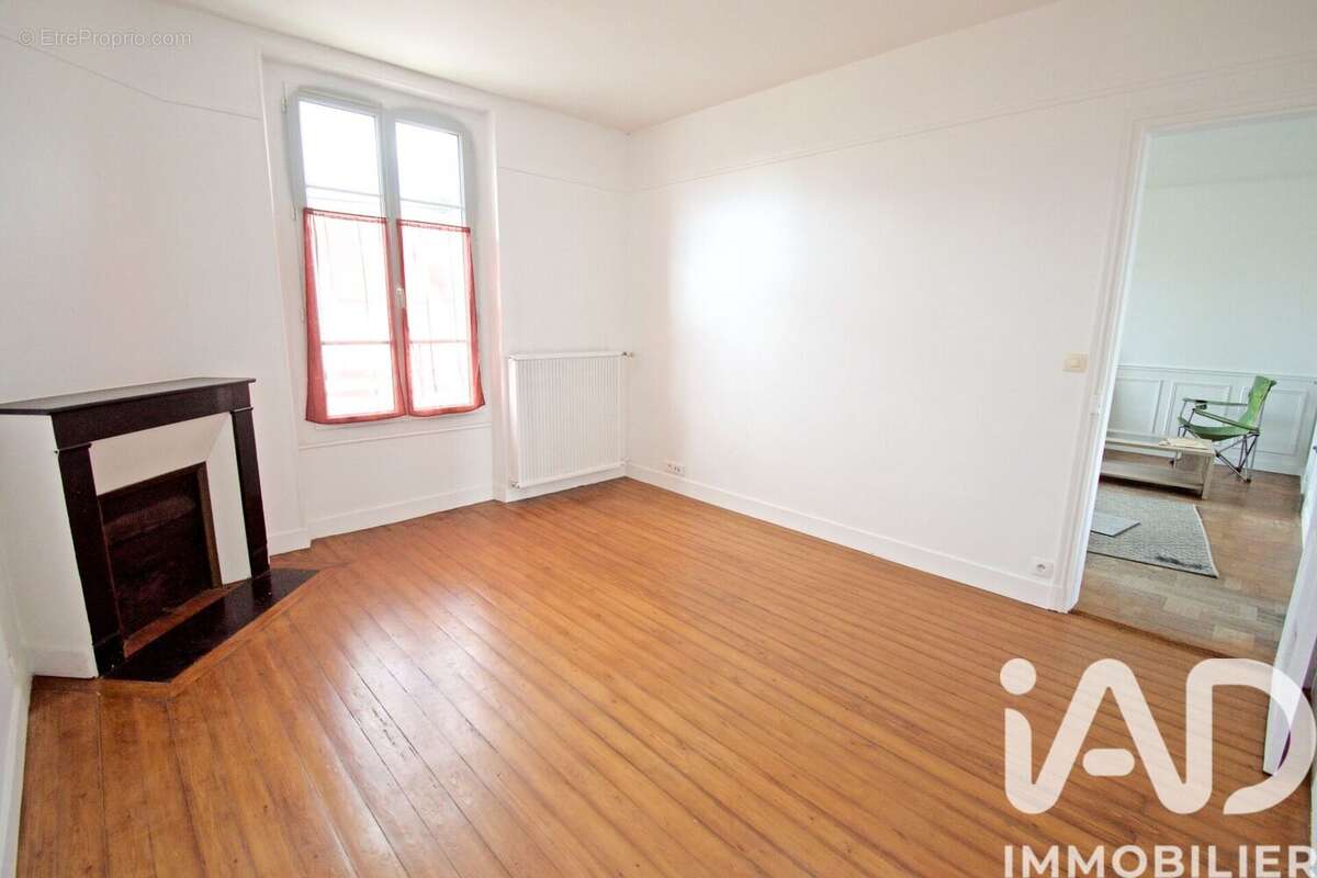 Photo 9 - Appartement à ETRECHY