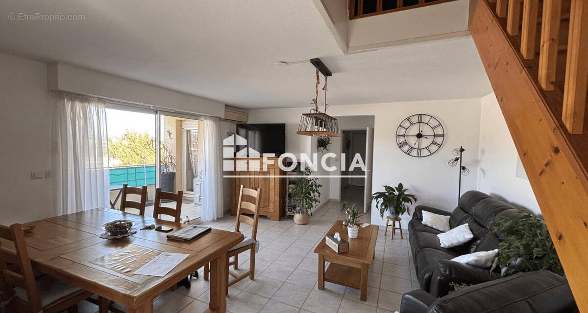 Appartement à HYERES