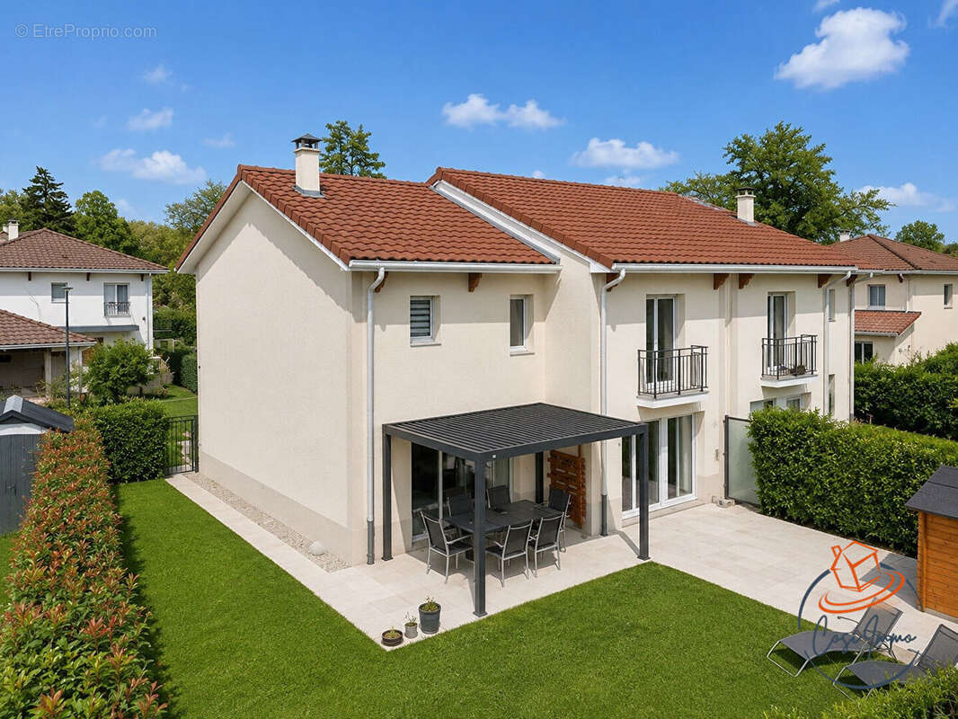 Maison à PREVESSIN-MOENS