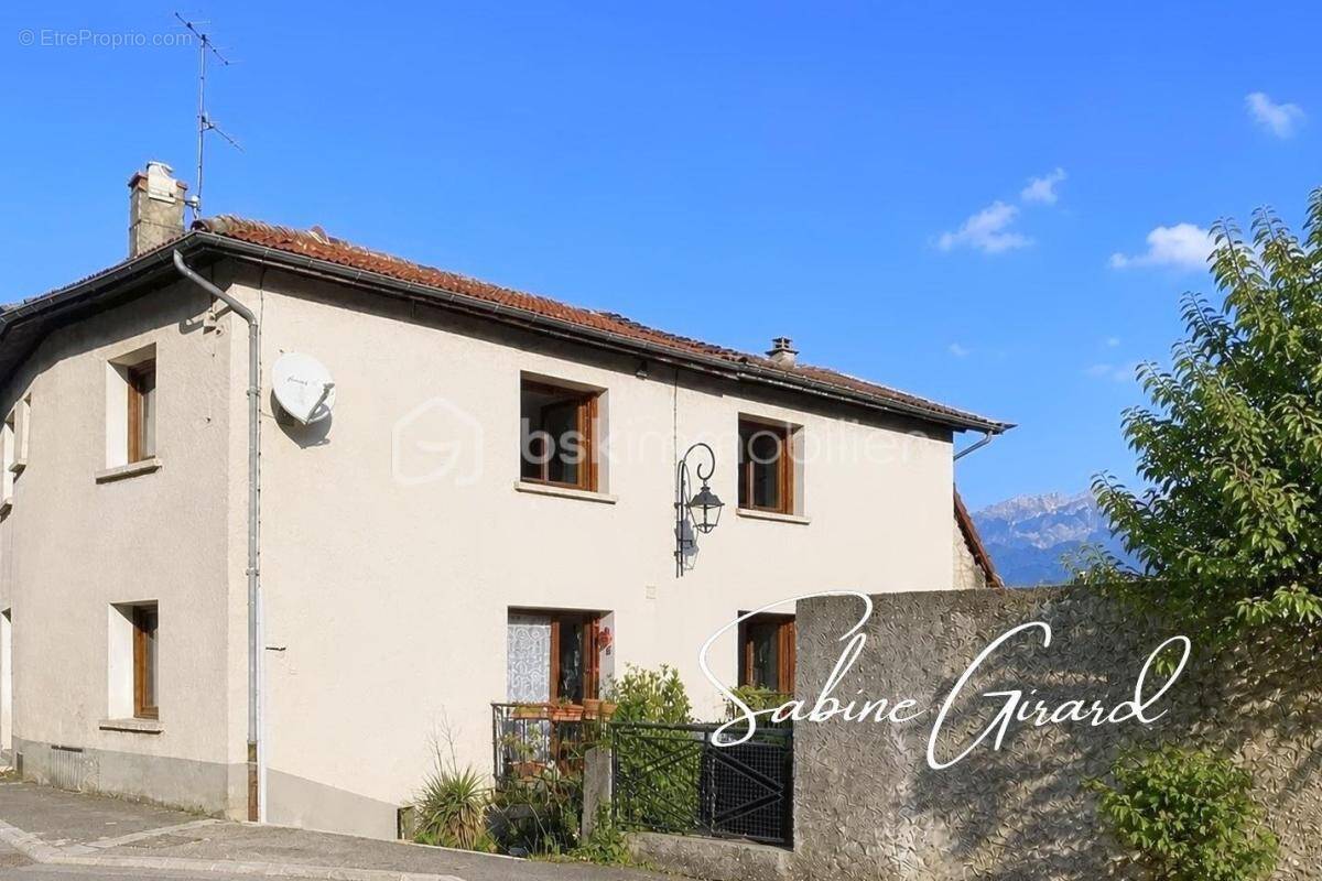 Maison à CLAIX