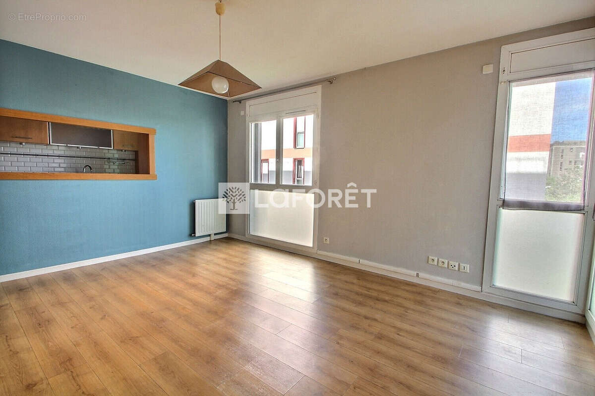 Appartement à NANTERRE