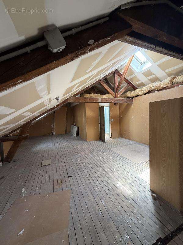Maison de caractère en bon etat de 497 m² dont piscine et local commercial de 117 m² - photo 17