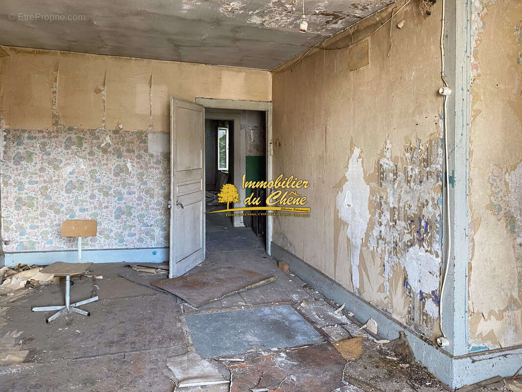 Maison 150 m² à Saint-Loup-Sur-Semouse  - photo 8