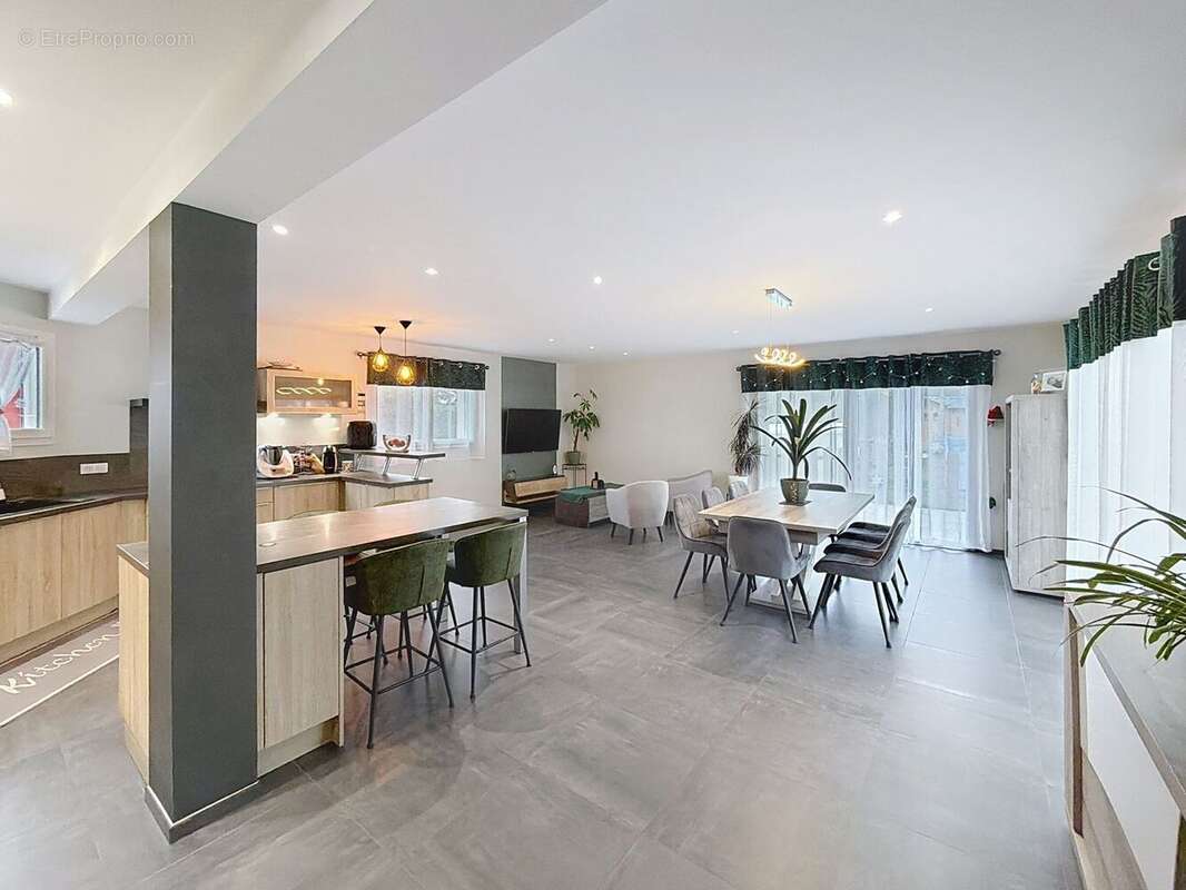 Maison à CHENIMENIL