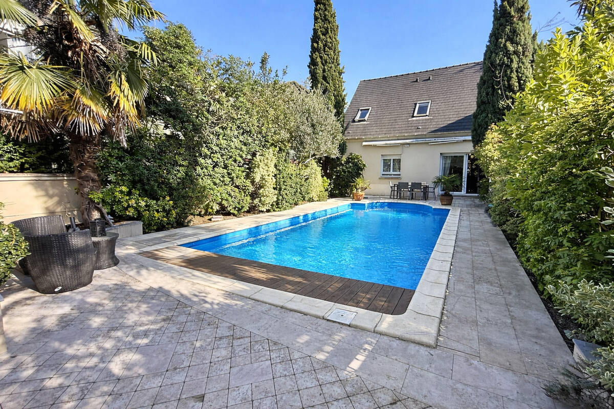 Maison à DEUIL-LA-BARRE