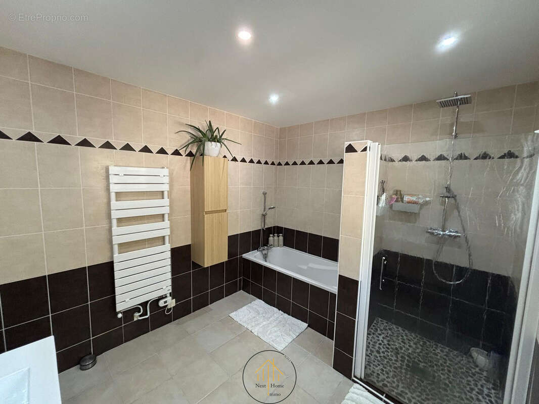 Maison de standing   124 m2   Sous-sol de 148 m2  - Terrain - photo 12
