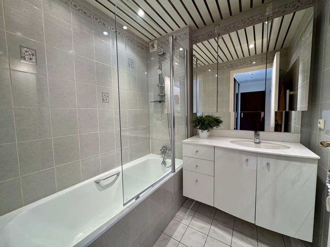 Appartement à LE PERREUX-SUR-MARNE