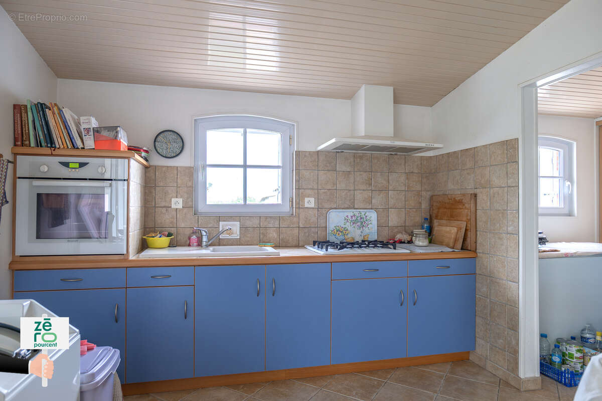 Maison à MOUTIERS-LES-MAUXFAITS