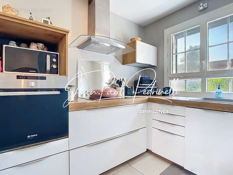 Maison à SAINT-GENIS-LAVAL