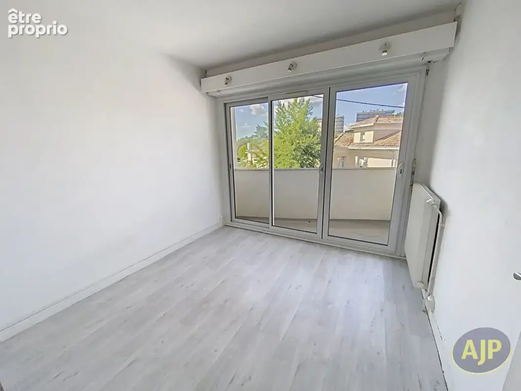 BORDEAUX Caudéran Appartement 4 pièces - photo 9
