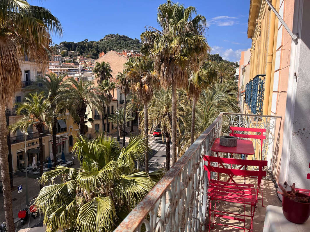 Appartement à HYERES