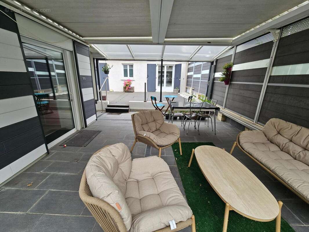 Maison 117 m² à Vichy  - photo 2