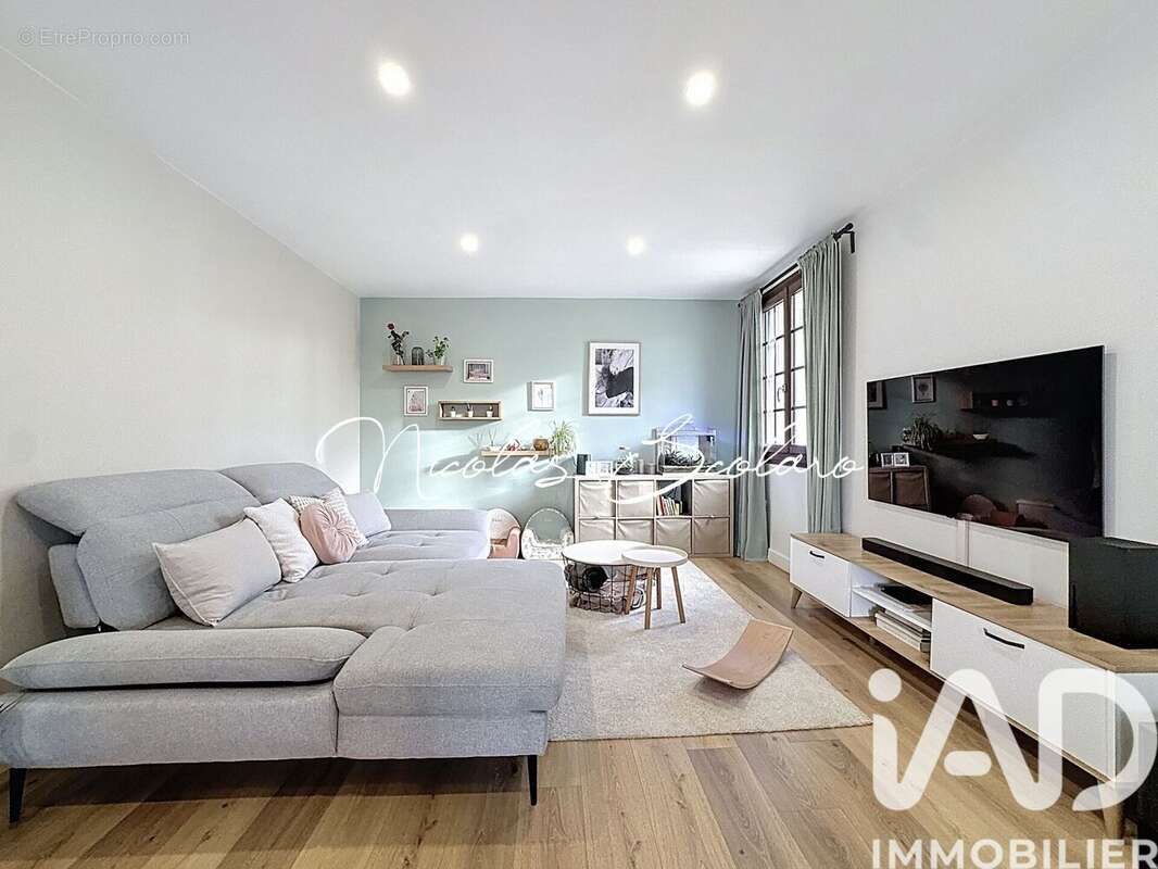 Photo 4 - Appartement à L'ISLE-SUR-LA-SORGUE