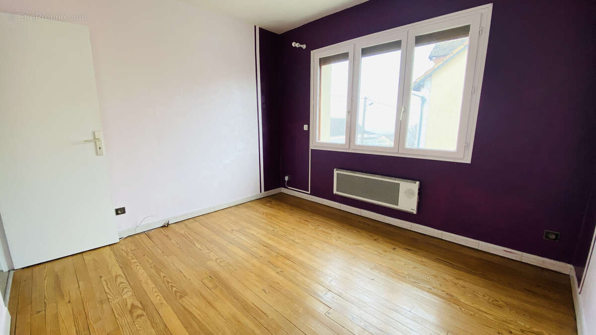 Maison à LA VILLE-DU-BOIS